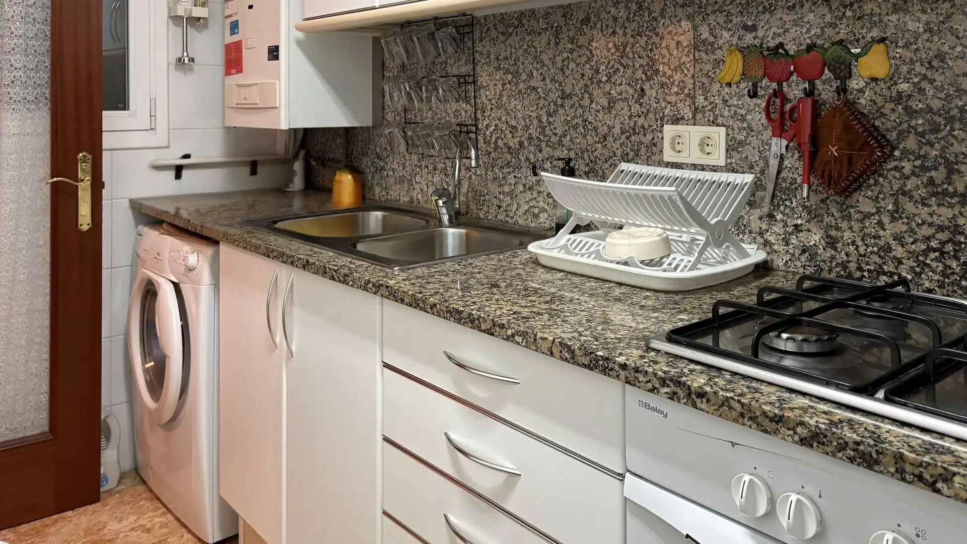 Cocina de Piso en venta en Blanes con Calefacción y Balcón