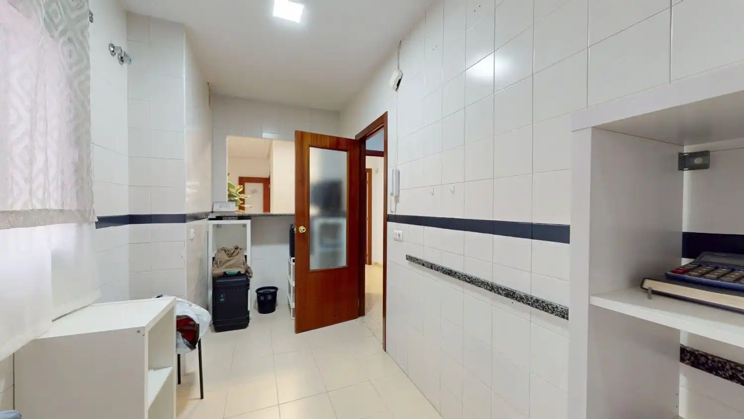 Bathroom of Office for rent in Montequinto  with Air Conditioner and Terrace