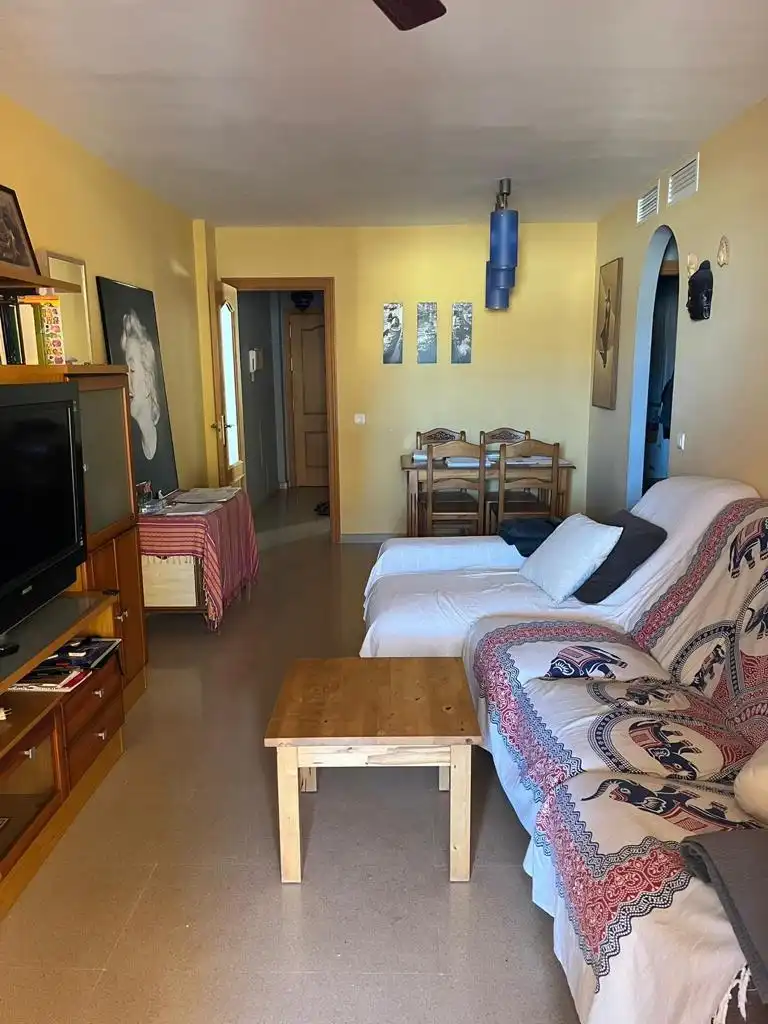Sala d'estar de Pis de lloguer en Rincón de la Victoria amb Piscina
