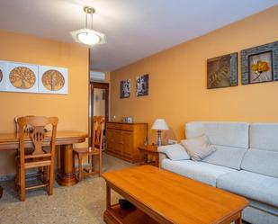 Living room of Flat for sale in San Fernando  with Air Conditioner and Heating