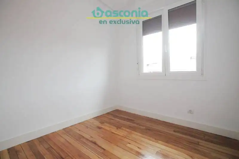Dormitori de Pis en venda en Centro - Ariz - Uribarri