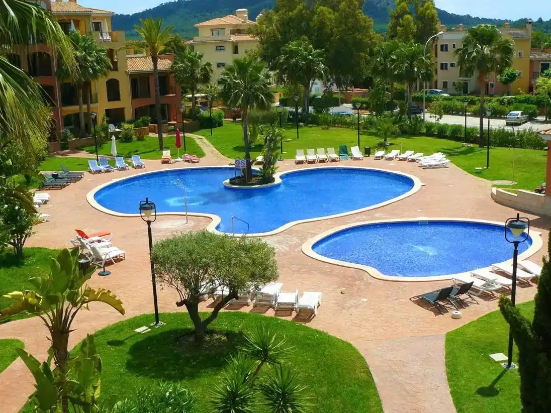Schwimmbecken von Wohnungen zur Miete in Calvià mit Klimaanlage, Schwimmbad und Balkon