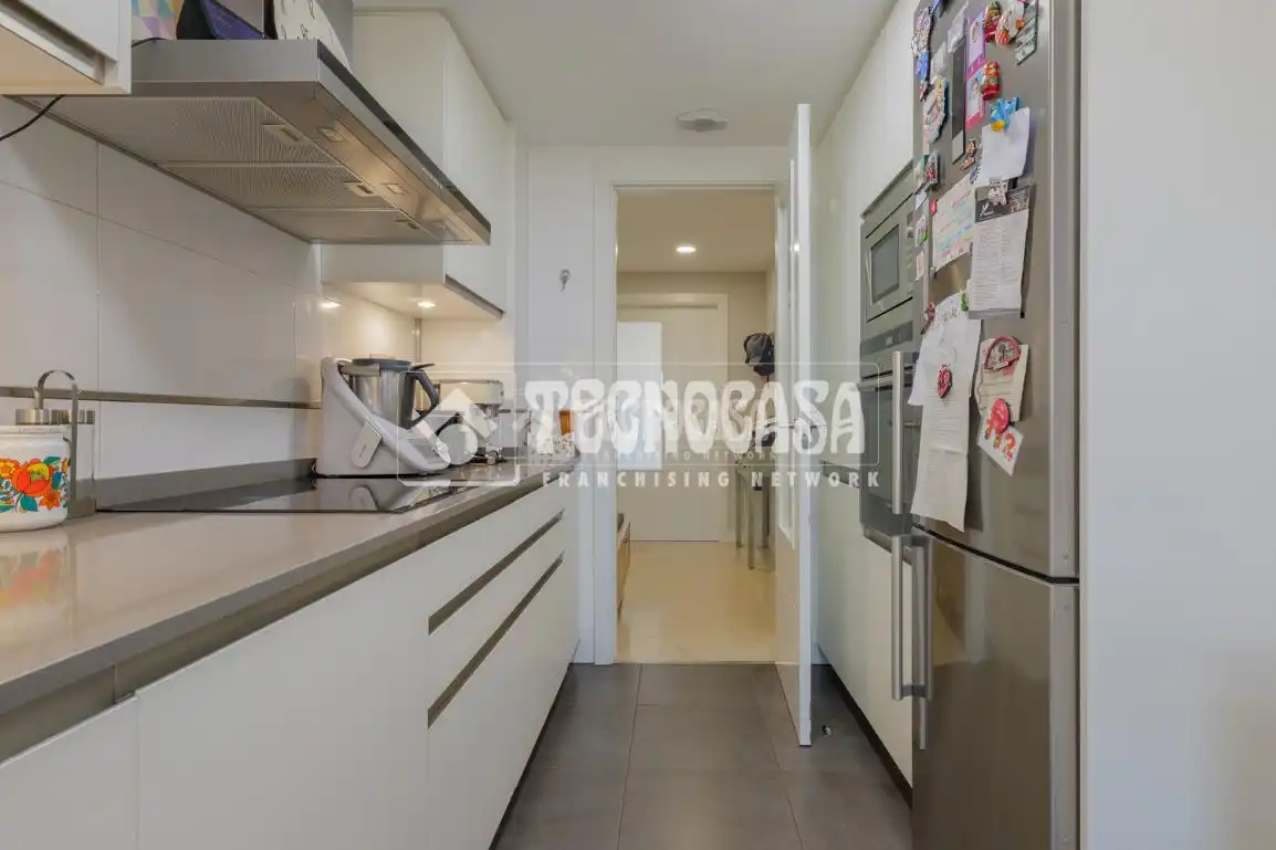 Cocina de Piso en venta en Tres Cantos con Aire acondicionado, Terraza y Amueblado