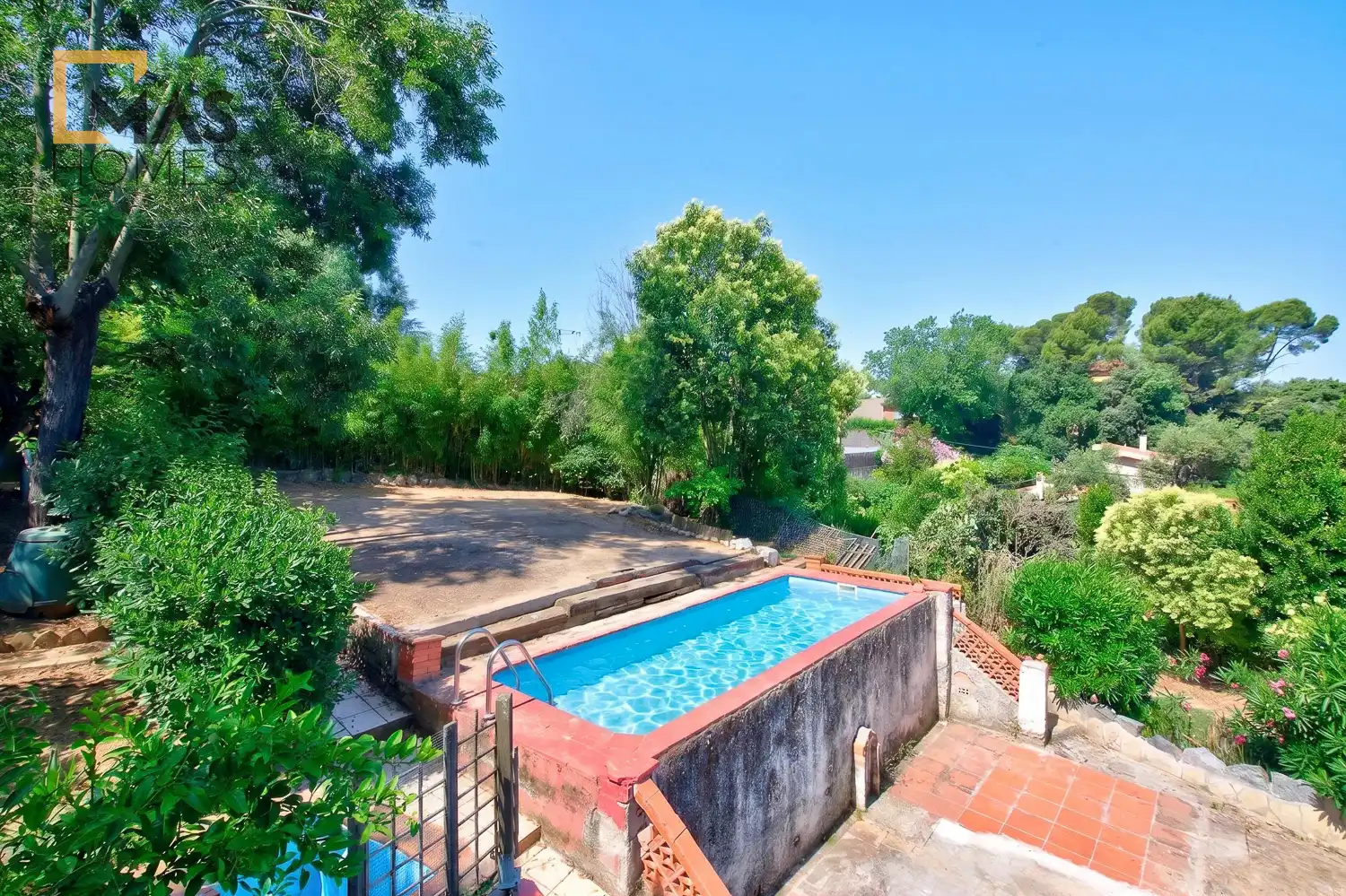 Piscina de Casa o xalet en venda en Sant Cugat del Vallès amb Jardí privat i Piscina