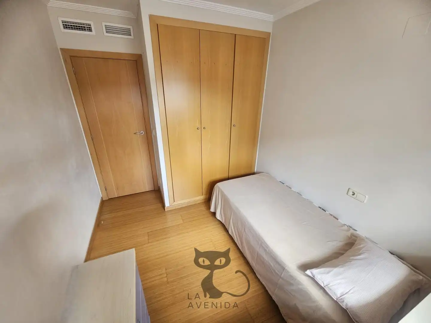 Habitación de Apartamento en venta en Albal con Aire acondicionado, Calefacción y Terraza