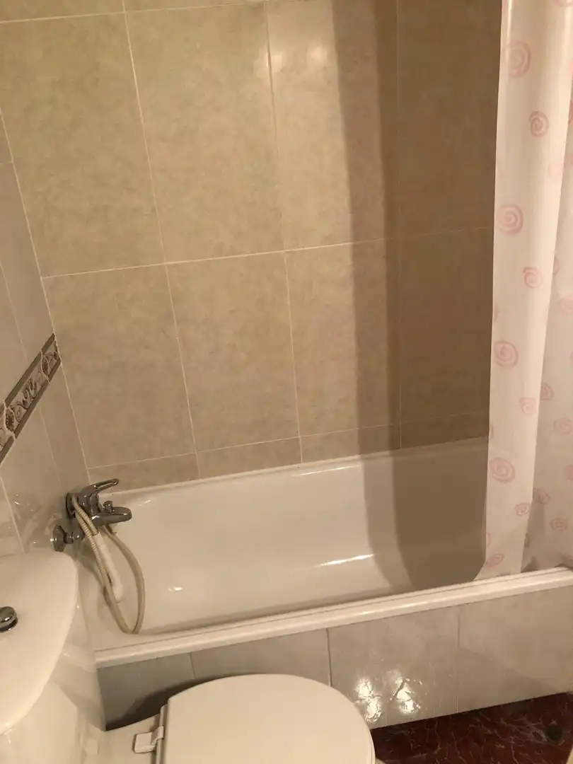 Badezimmer von Wohnung zum Verkauf in Daimiel mit Heizung