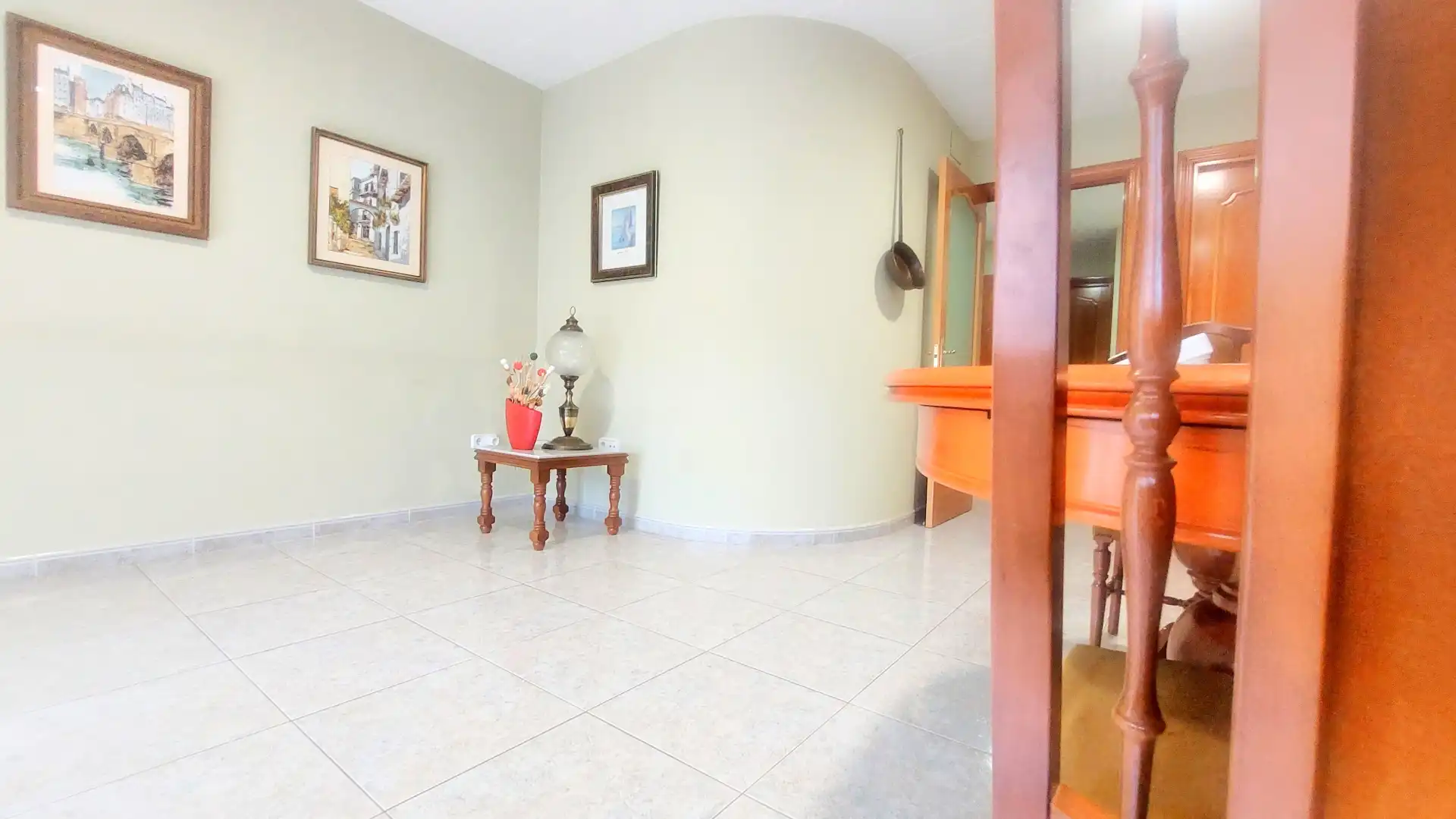 Casa a schiera con terrazza in vendita a Carrer Bisbe Valls, imagen 12
