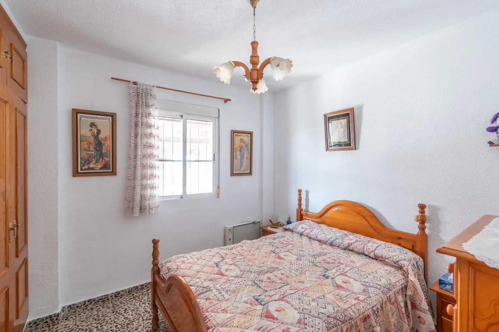 Dormitori de Casa o xalet en venda en Atarfe amb Aire condicionat, Terrassa i Traster
