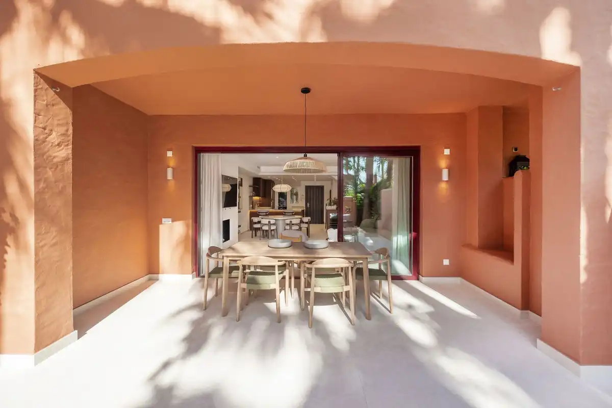 Terrassa de Casa o xalet de lloguer en Marbella amb Aire condicionat, Jardí privat i Piscina
