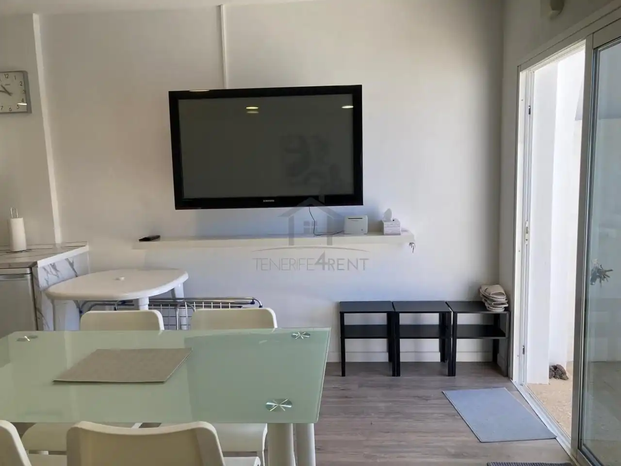 Sala de estar de Estudio de alquiler en Arona con Aire acondicionado, Terraza y Amueblado