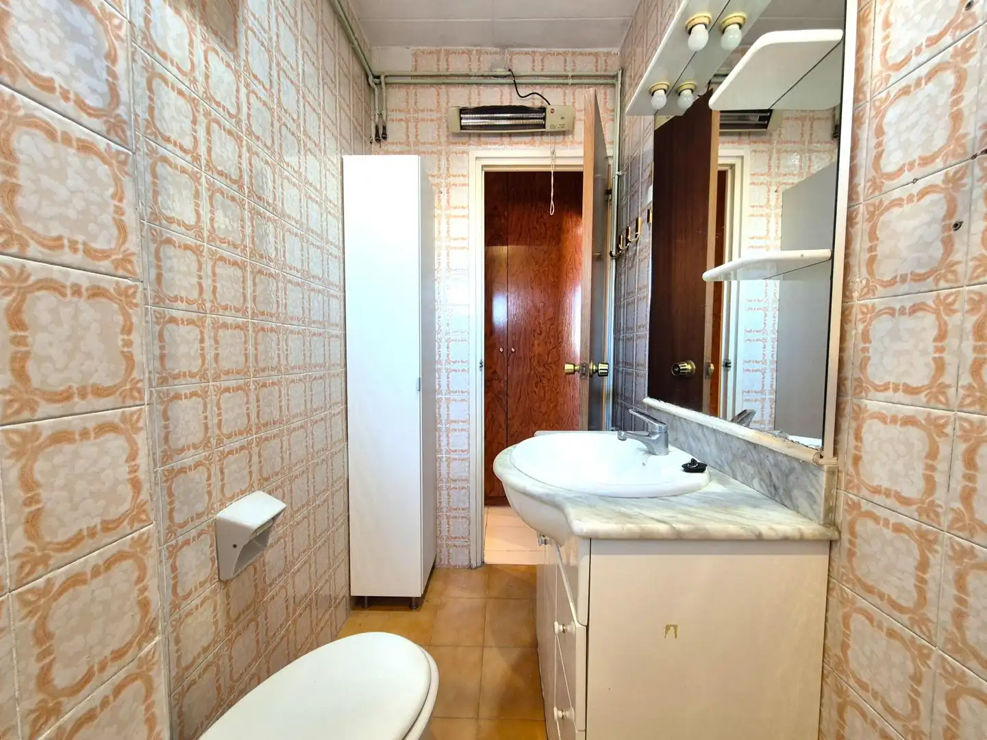 Baño de Piso en venta en Barcelona con Balcón
