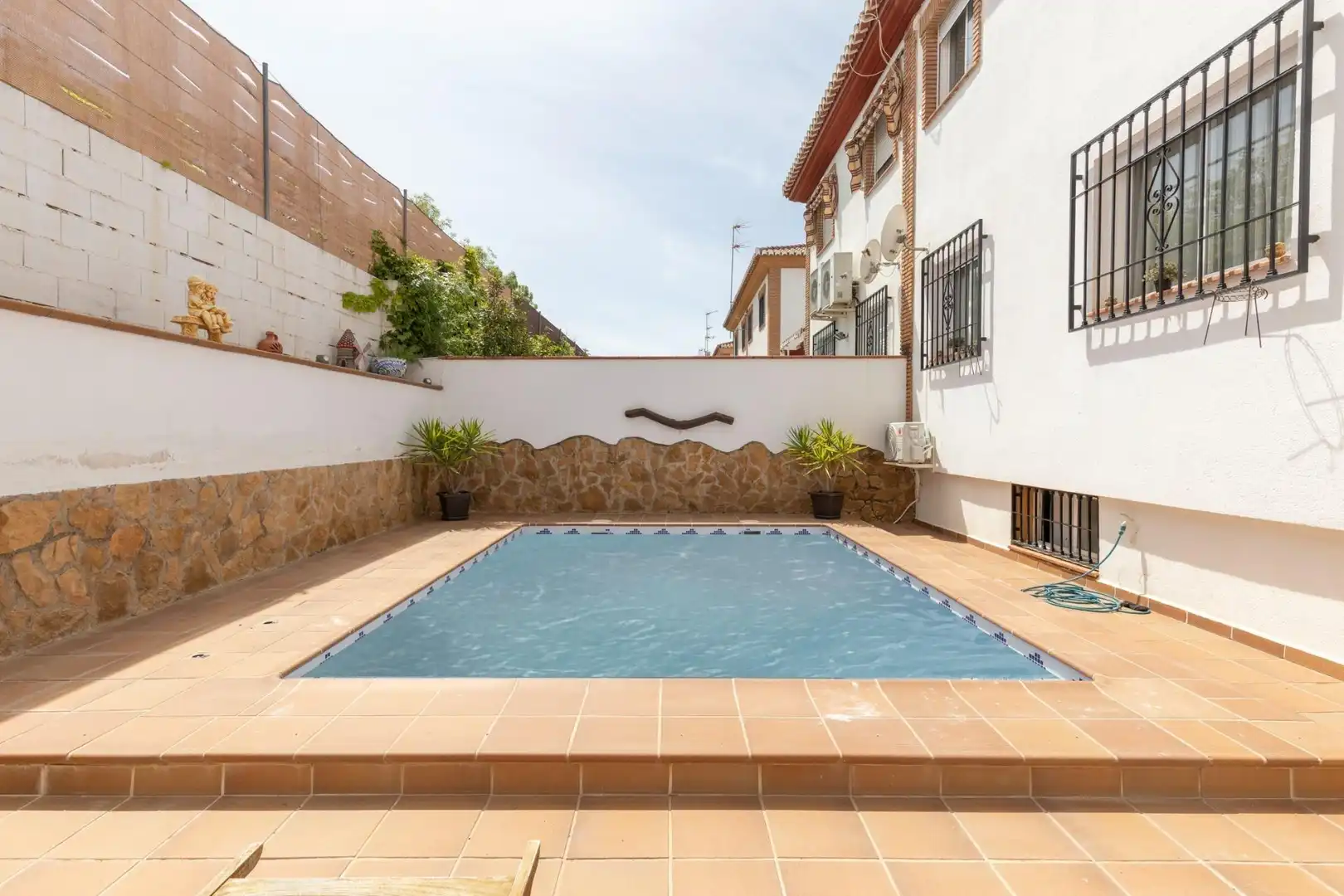 Piscina de Casa o chalet en venta en Gójar
