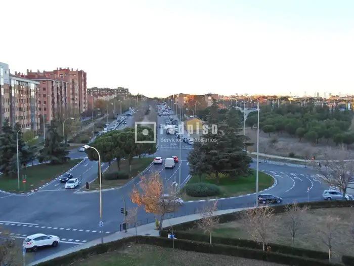 Vista exterior de Loft en venda en Madrid amb Aire condicionat, Calefacció i Jardí privat