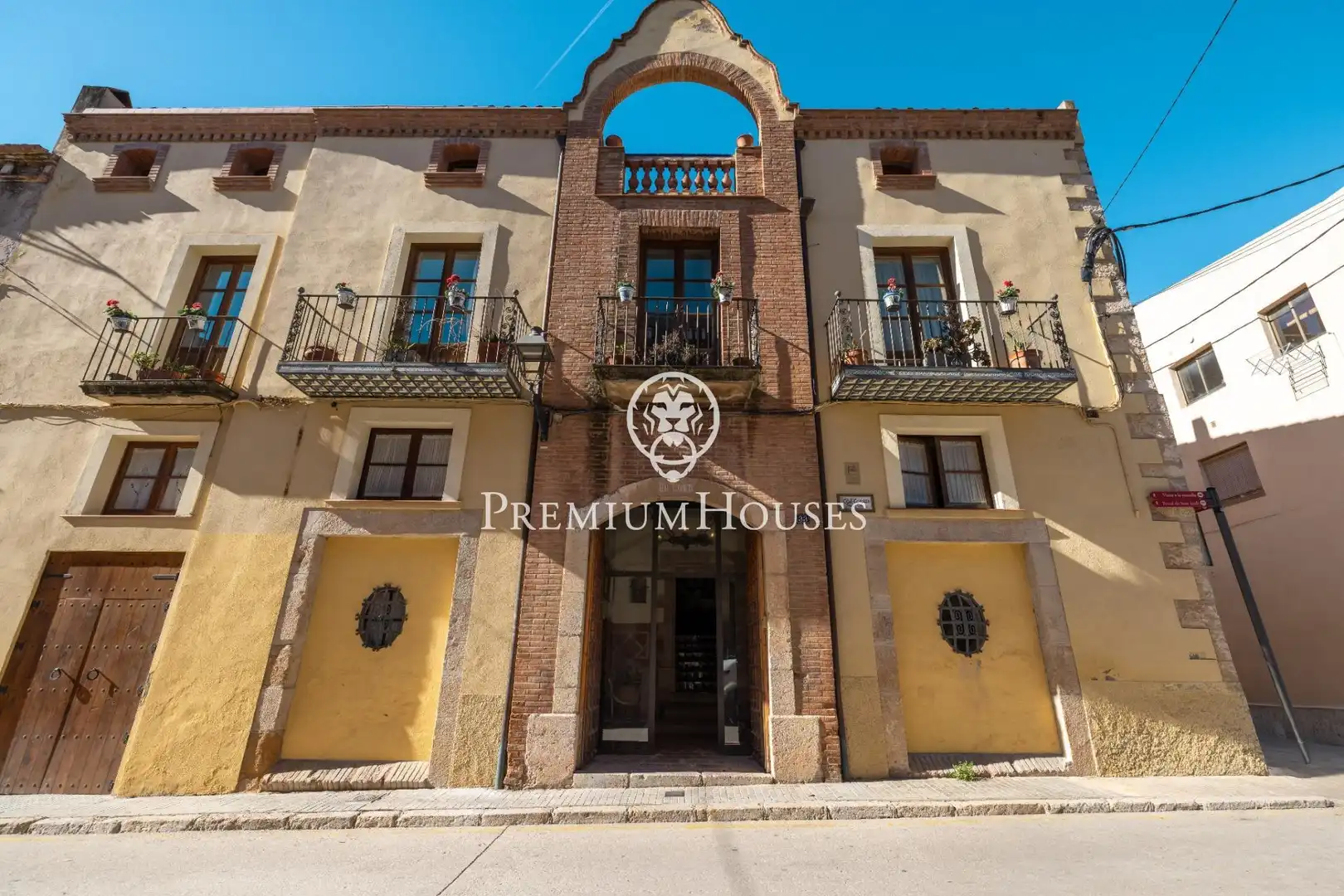 Houses for sale in Montblanc, Tarragona