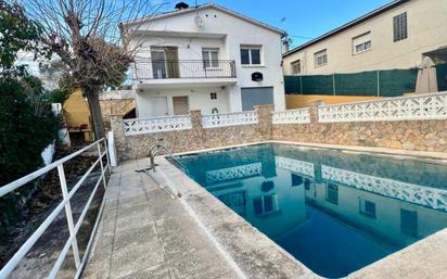 Swimming pool of Country house for sale in Maçanet de la Selva  with Air Conditioner, Terrace and Swimming Pool