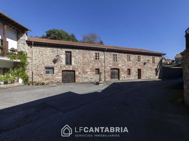 Casa amb jardí en venda a Nueva Ciudad