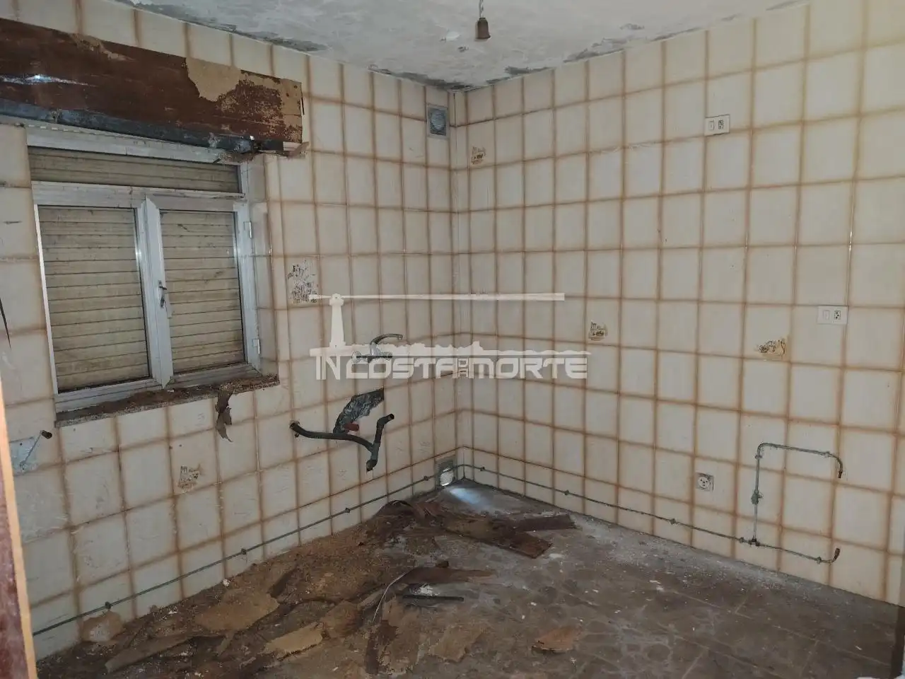 Kitchen of Houses for sale in Cee  with Private garden
