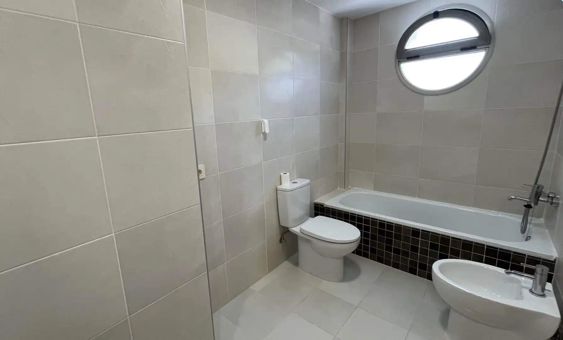 Bany de Apartament de lloguer en Gilet