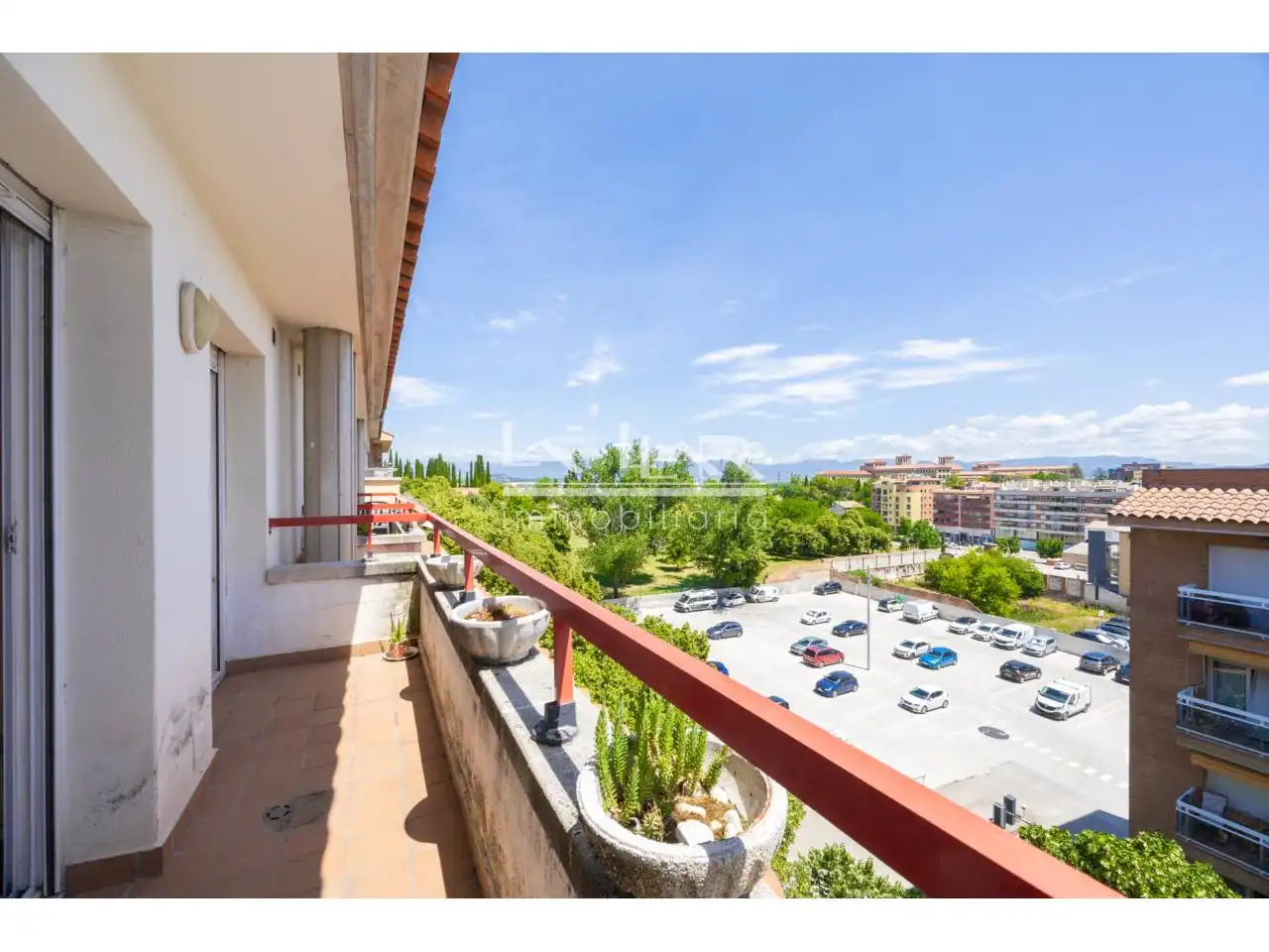 Exterior view of Flat for sale in Vic  with Heating, Parquet flooring and Storage room