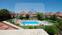 Swimming pool of Single-family semi-detached for sale in Valdemoro  with Air Conditioner and Terrace