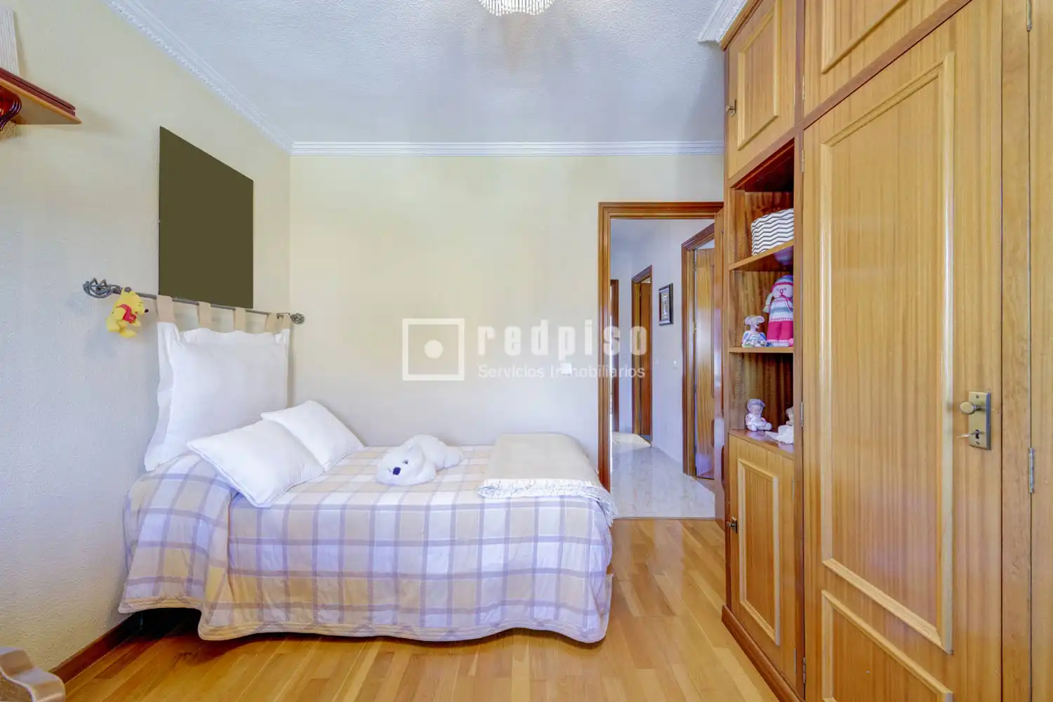 Bedroom of Houses for sale in Pozuelo de Alarcón  with Air Conditioner, Heating and Parquet flooring