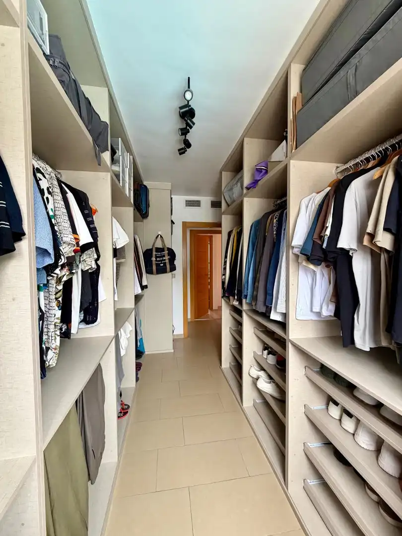 Detached homes for sale in Algeciras  with Air Conditioner, Heating and Swimming Pool