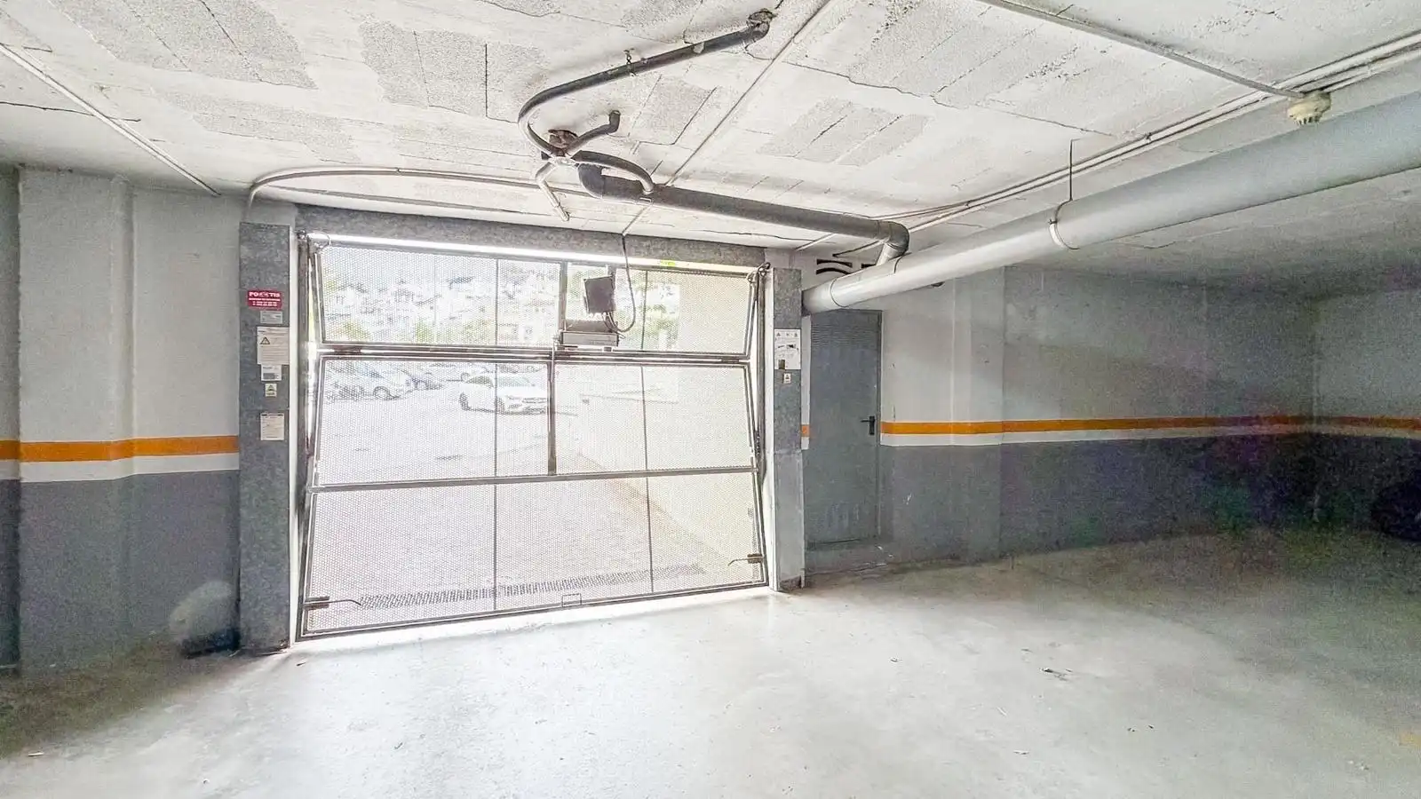 Parking of Flat for sale in Málaga  with Air Conditioner, Heating and Private garden