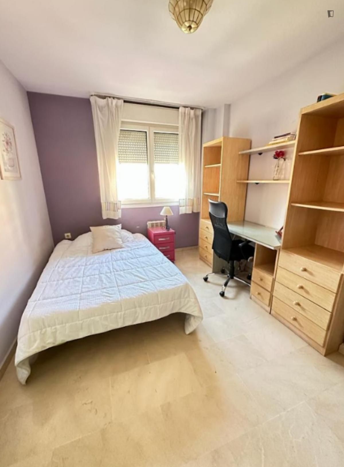 Apartment to share in Barrio de Zaidín