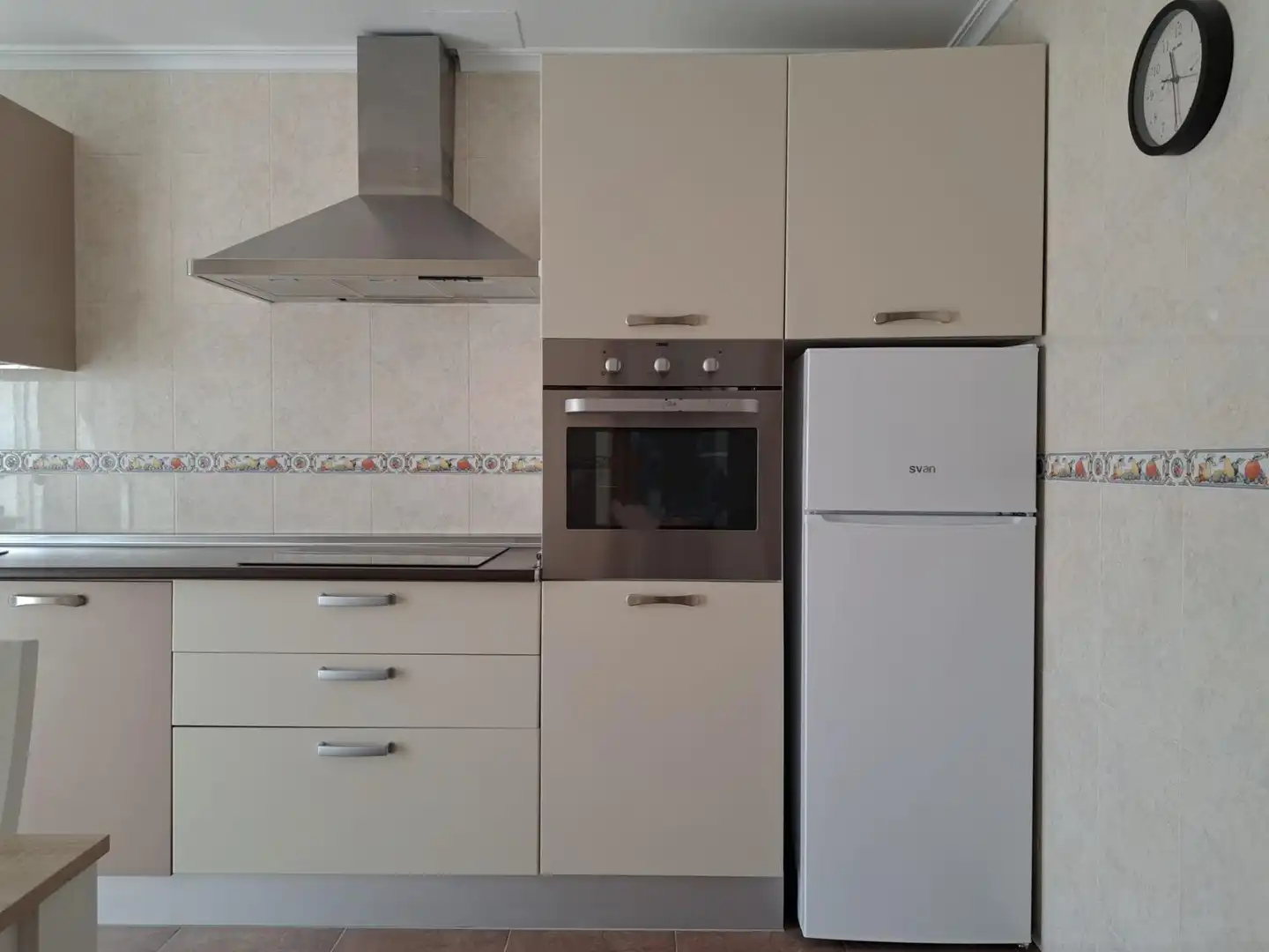 Cocina de Casa adosada en venta en Requena con Calefacción, Terraza y Trastero
