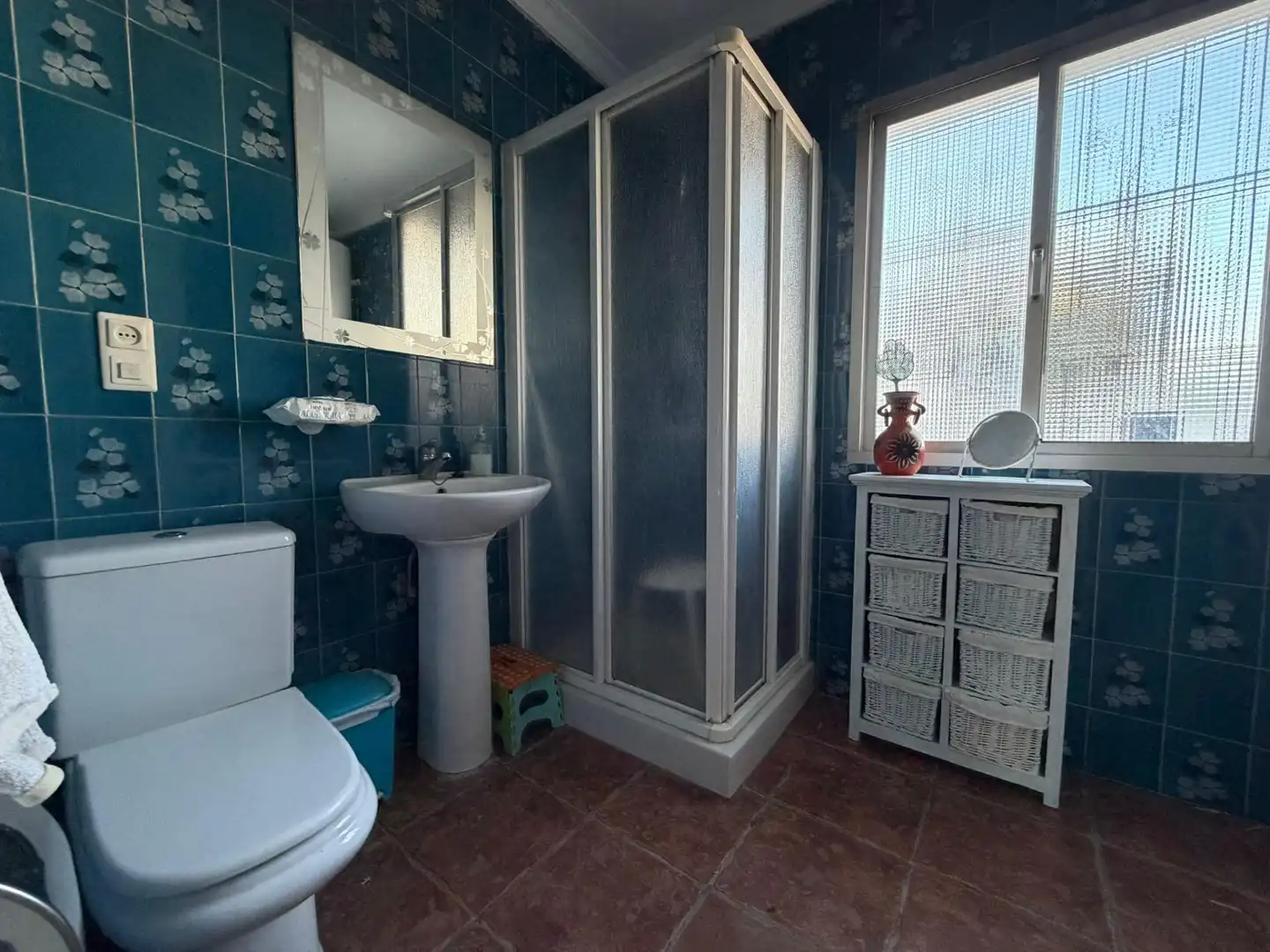 Baño de Casa o chalet en venta en Chiclana de la Frontera con Jardín privado, Piscina y Amueblado