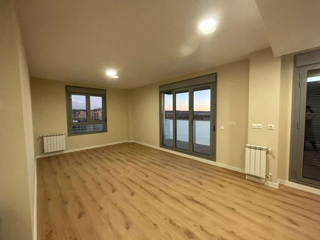 Living room of Flat for sale in Villalbilla  with Heating, Terrace and Storage room