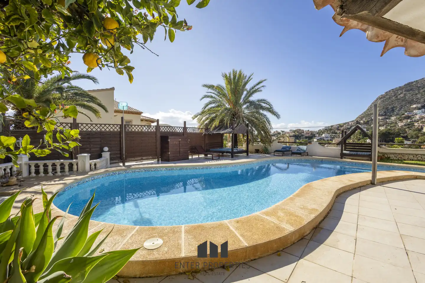 Detached house with pool for sale in Canuta, imagen 2