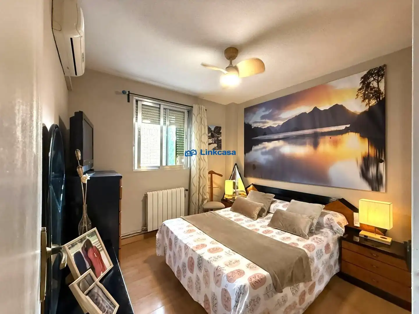 Bedroom of Flat for sale in Madrid  with Air Conditioner, Heating and Private garden
