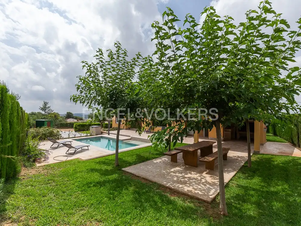 Vista exterior de Casa o chalet de alquiler en Torrent con Aire acondicionado, Calefacción y Jardín privado