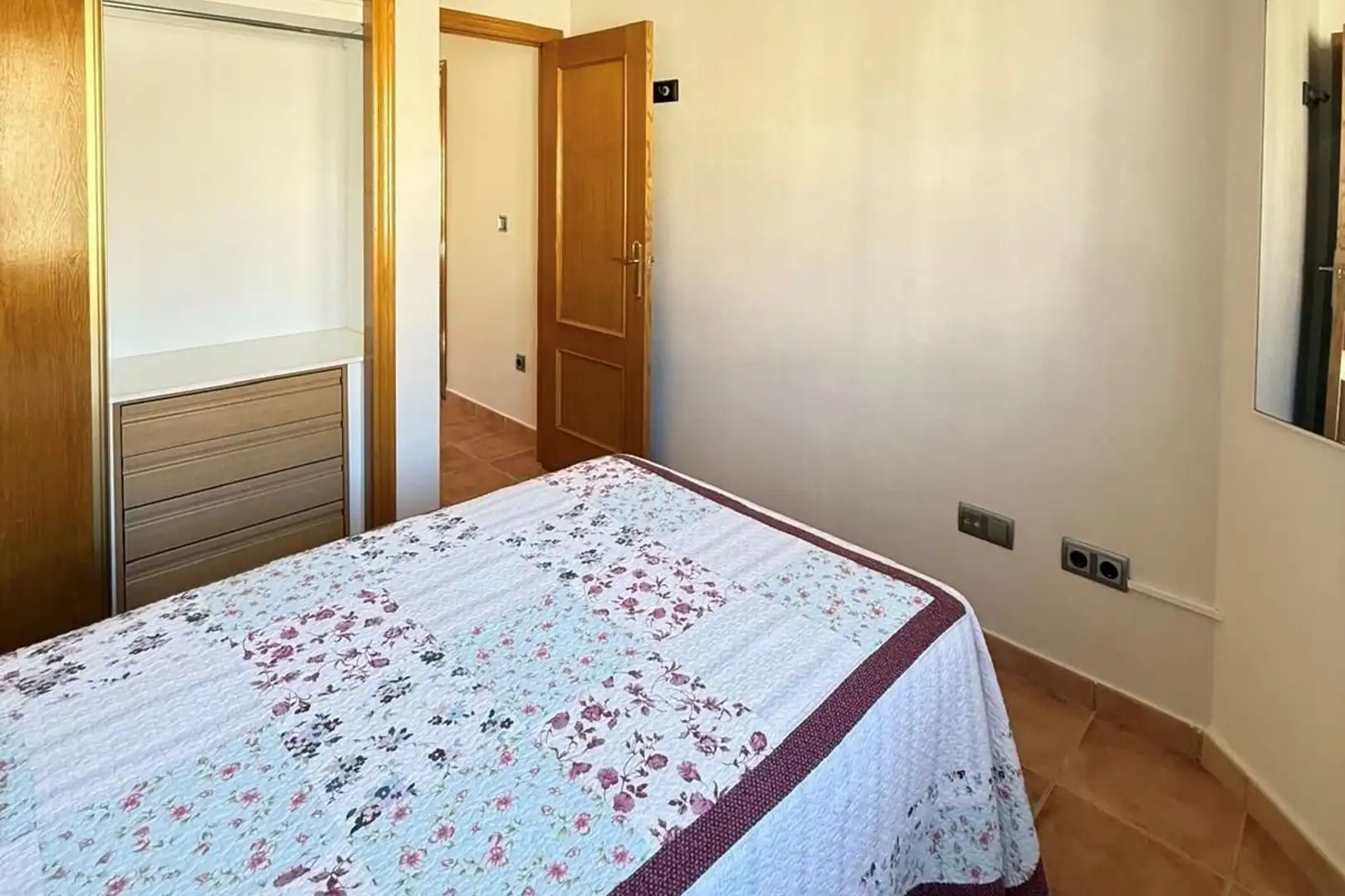 Dormitori de Casa adosada en venda en Pilar de la Horadada amb Balcó