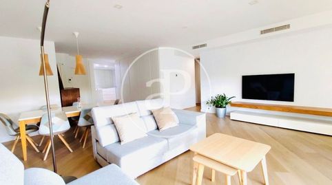 Foto 5 de Piso de alquiler en Pg. de L'albereda, Mestalla, Valencia Capital