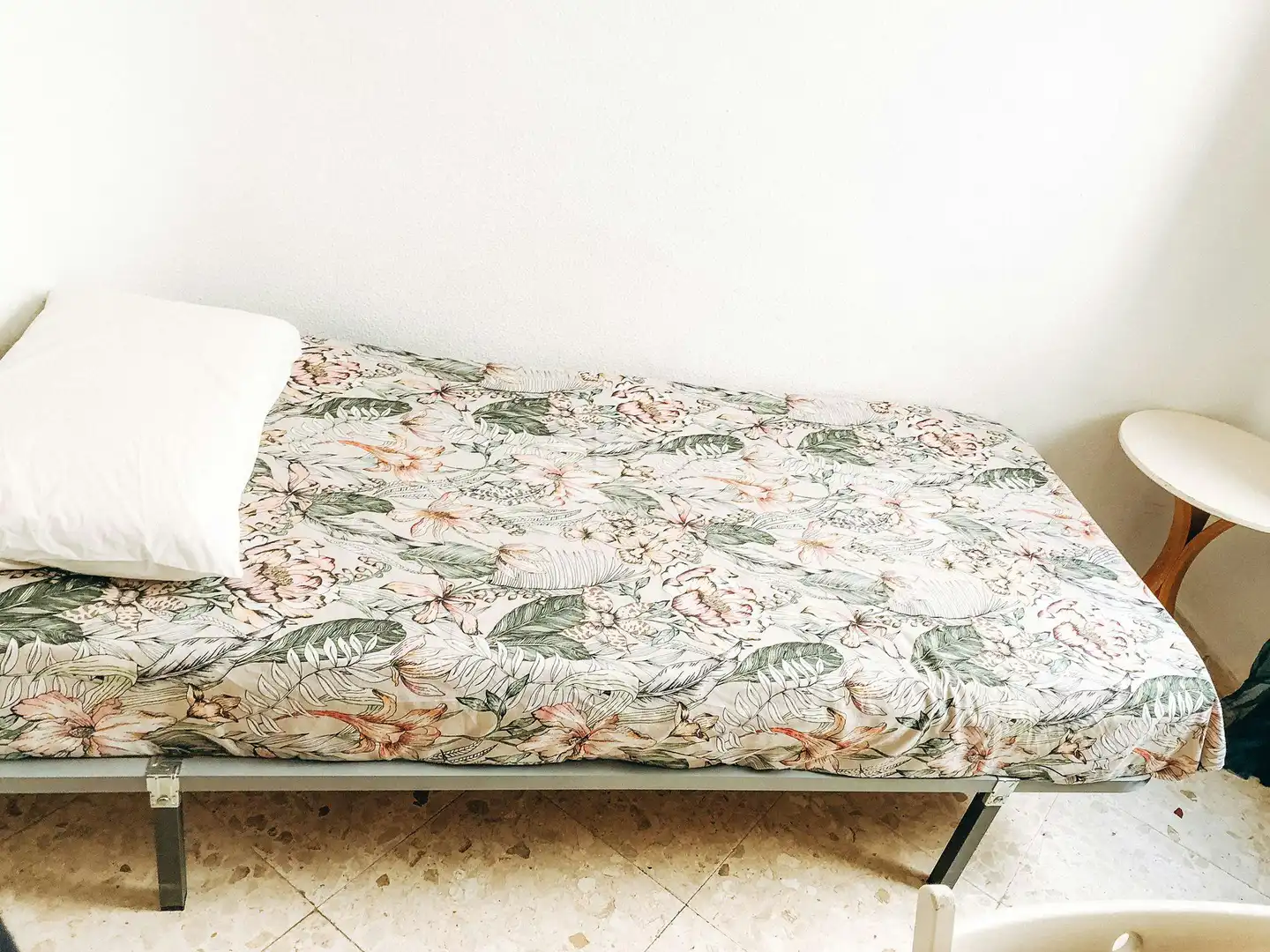 Schlafzimmer von Wohnung zur untervermieten in  Sevilla Capital mit Möbliert, Waschmaschine und Fernseher