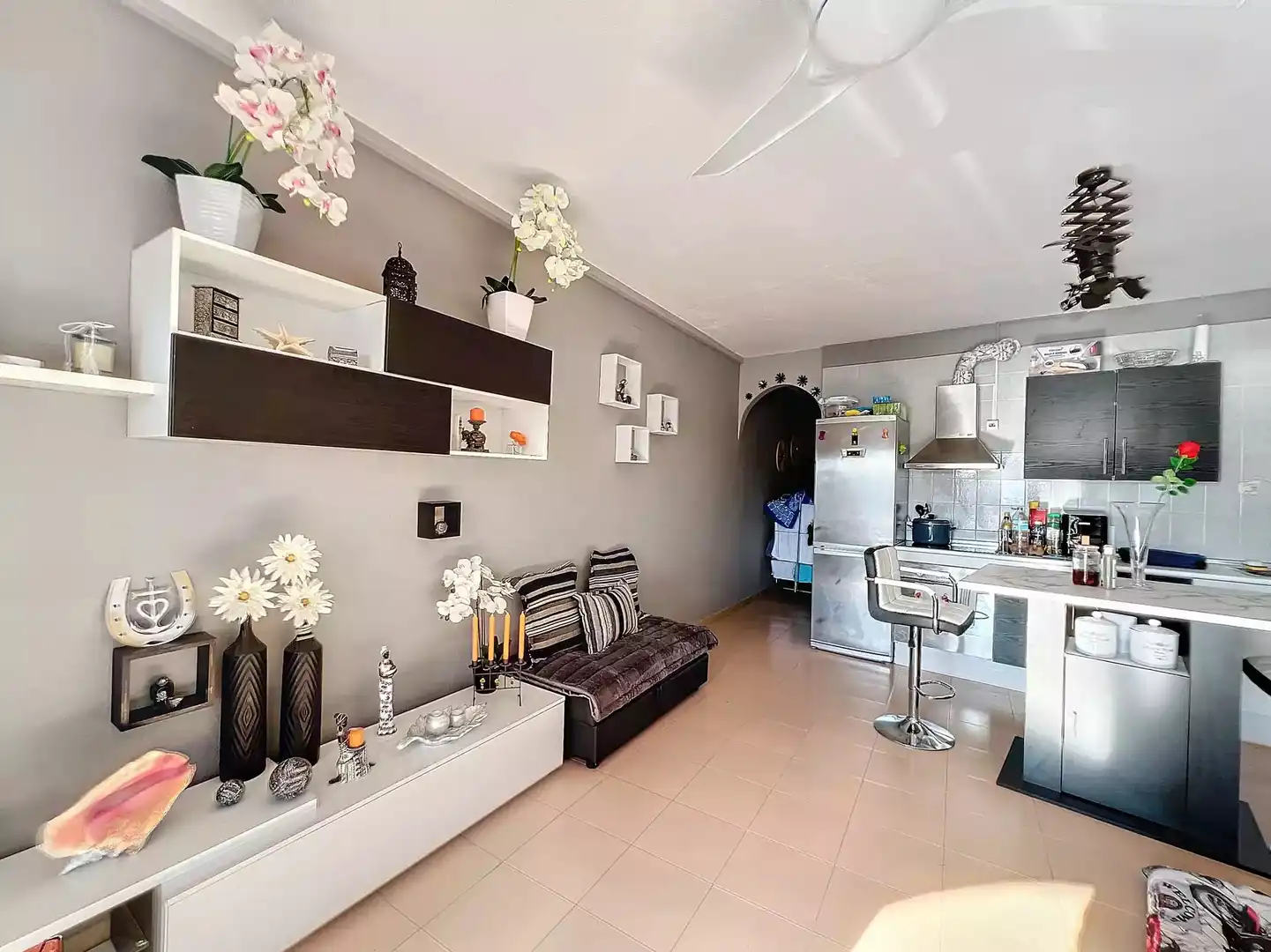 Wohnzimmer von Wohnungen zum Verkauf in Empuriabrava mit Klimaanlage, Terrasse und Möbliert