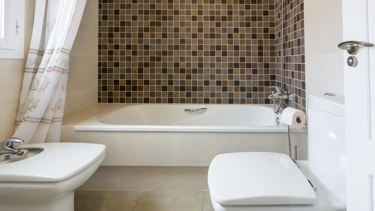 Baño de Casa adosada en venta en Santa Pola con Aire acondicionado, Terraza y Trastero