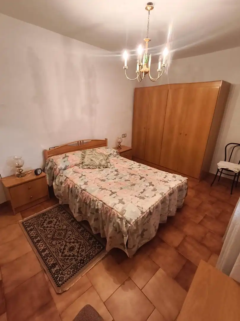 Habitación de Casa adosada en venta en Melgar de Fernamental con Calefacción, Jardín privado y Terraza