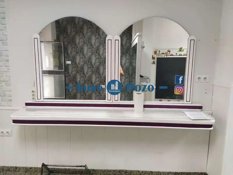 Local comercial en venda a Almendralejo