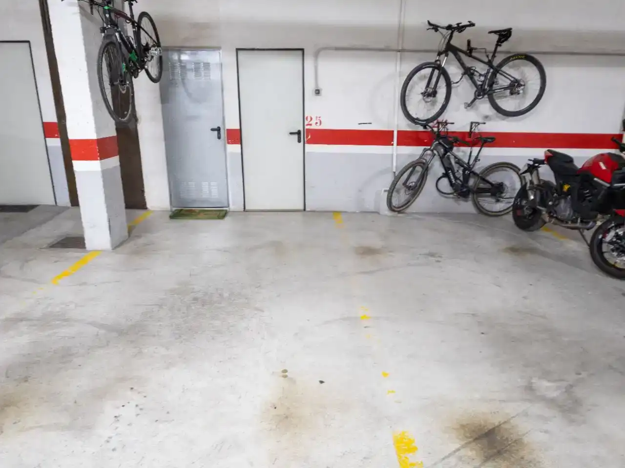 Parking de Casa o chalet en venta en Elche / Elx con Aire acondicionado