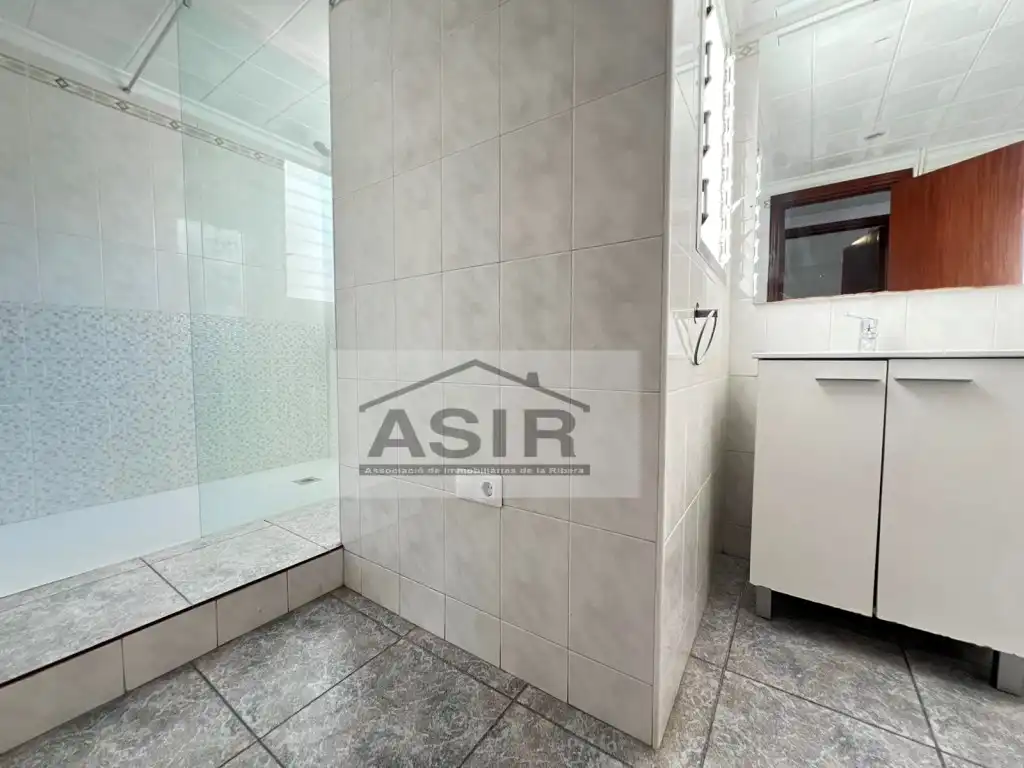 Flat for rent in Calle Doctor Ferran, Albuixarres