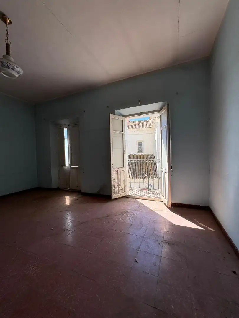 Casa adosada en venta en Carmona con Terraza y Balcón