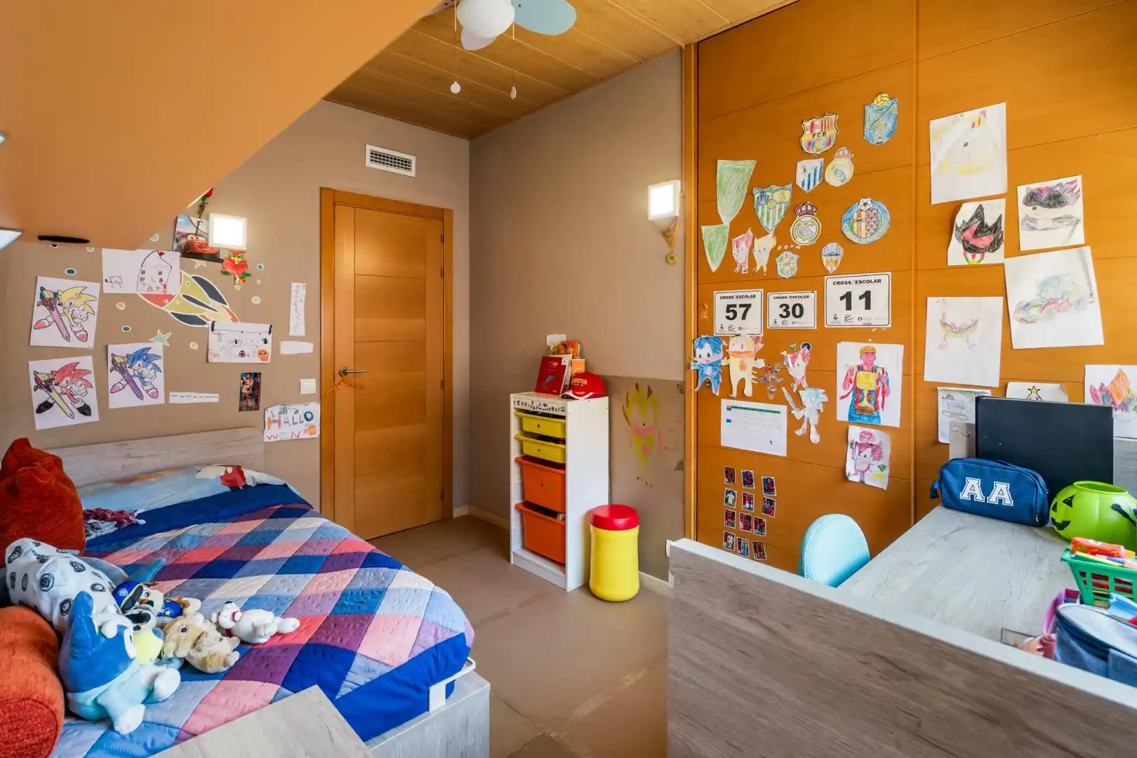 Dormitori de Pis en venda en Parets del Vallès amb Aire condicionat, Parquet i Terrassa