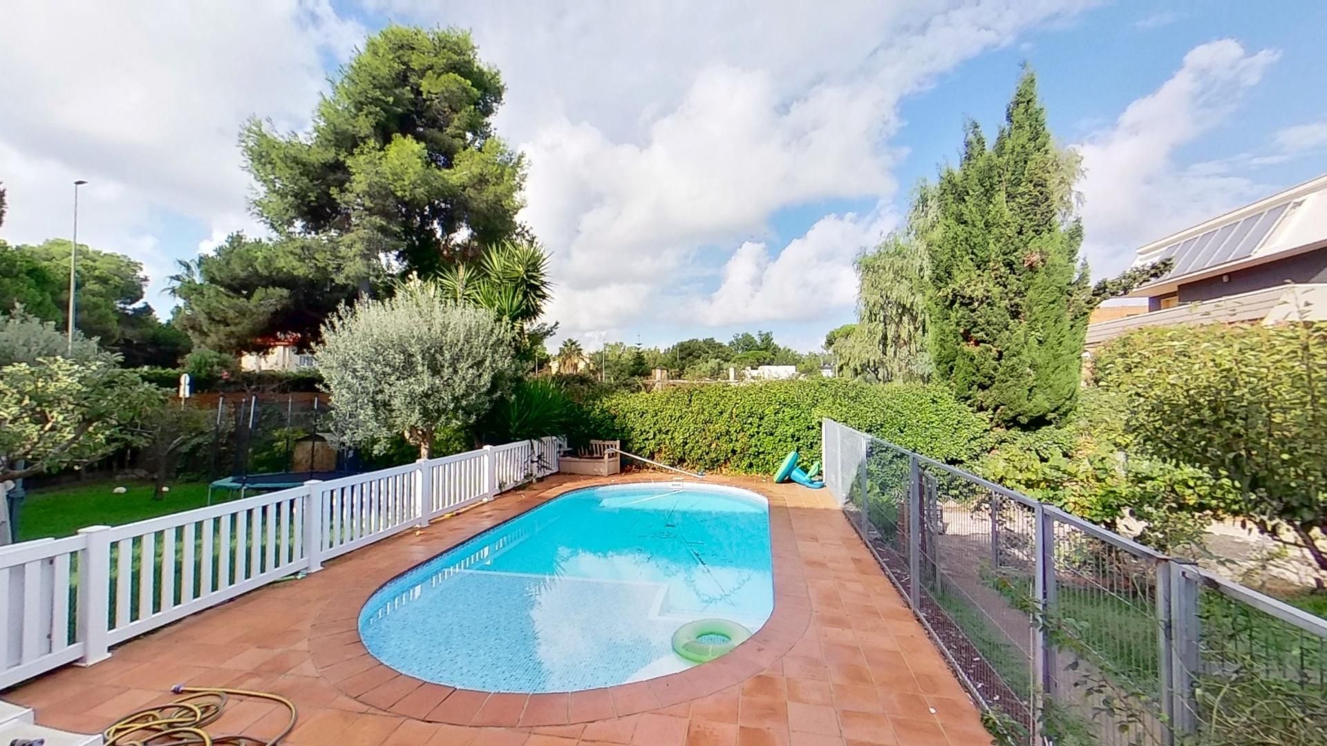 Swimming pool of House or chalet to rent in Gavà  with Air Conditioner, Heating and Private garden