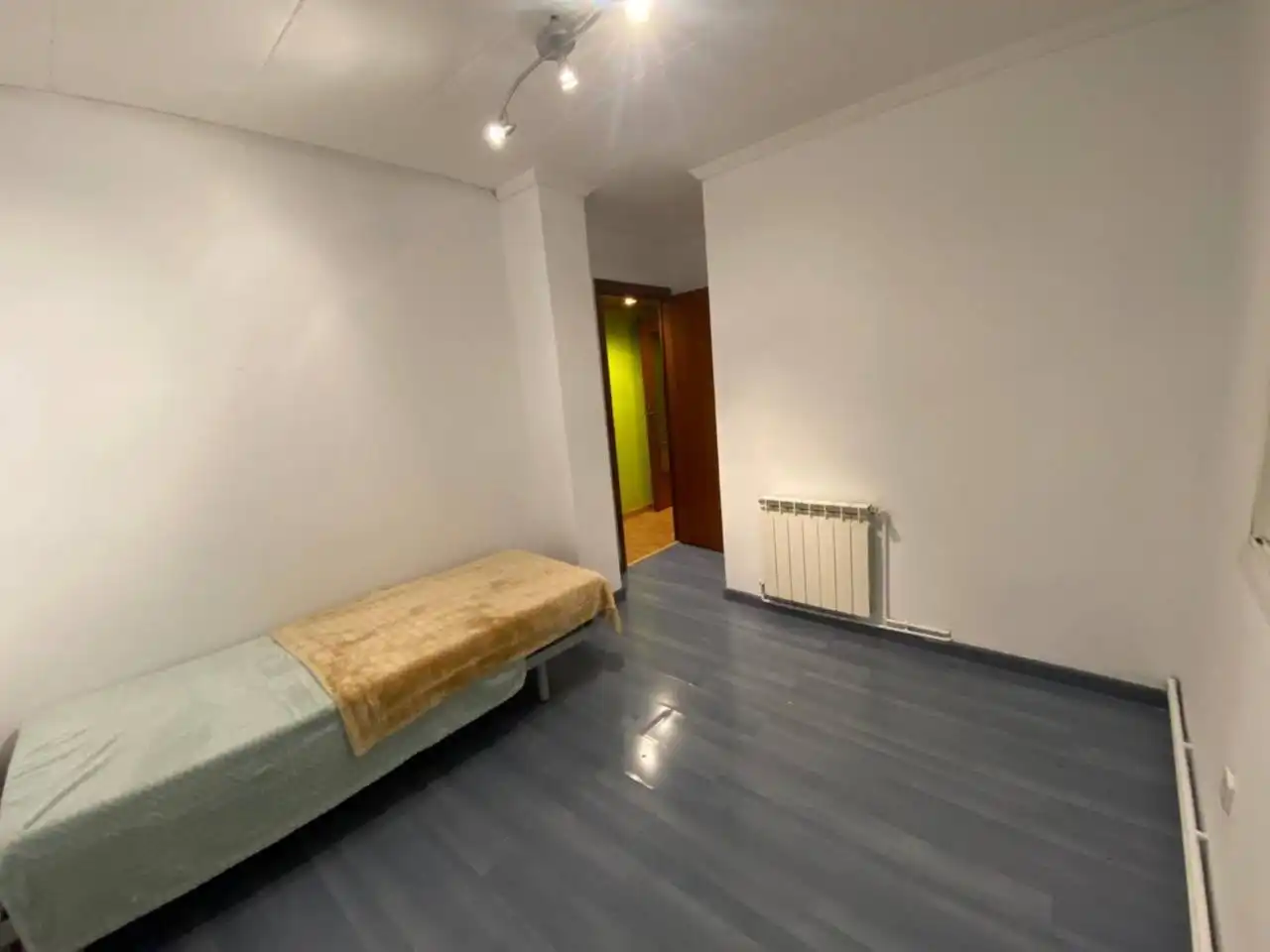 Piso en venta en Cerdanyola del Vallès con Aire acondicionado, Calefacción y Parquet