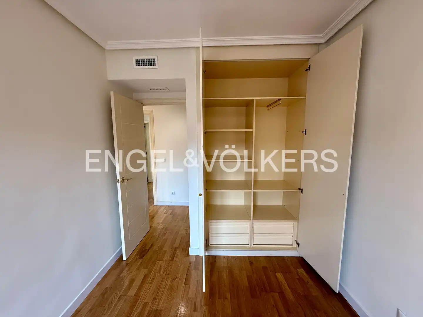 Wohnung zur Miete in Madrid mit Klimaanlage, Heizung und Parkett