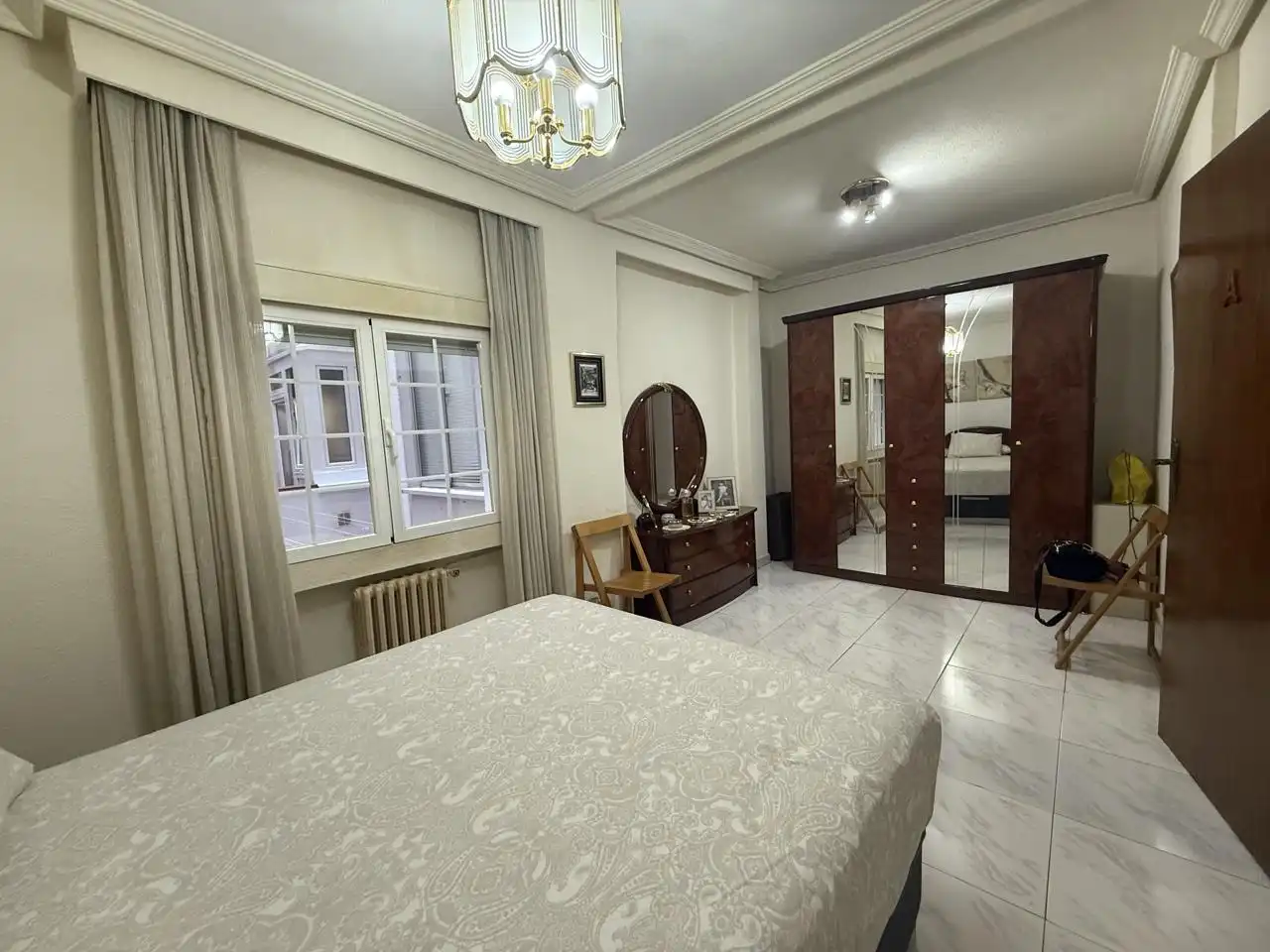Dormitori de Pis en venda en Madrid amb Calefacció i Parquet