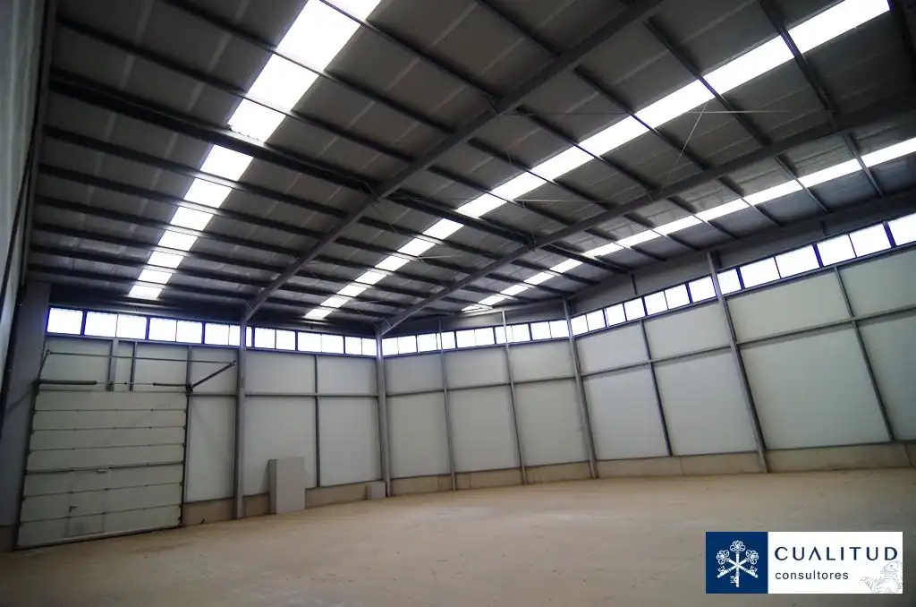 Nau industrial en venda a Oeste